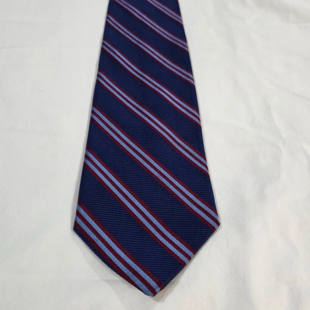 Brooks Brothers Silk REPP Stripe Necktie Blue Red Lined Pattern Woven in England